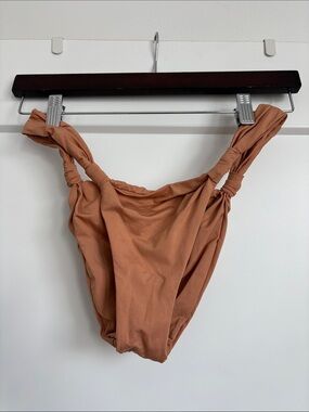 Monday Swimwear Tulum Bikini Bottom - Sand (L/V)